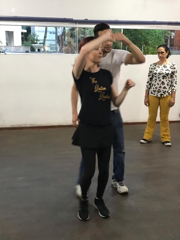 Dança de Salão Forró Origem Preço Aeroporto - Dança de Salão para a Terceira Idade